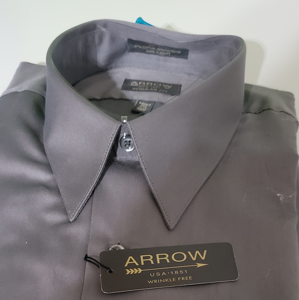 Arrow men's dress shirt